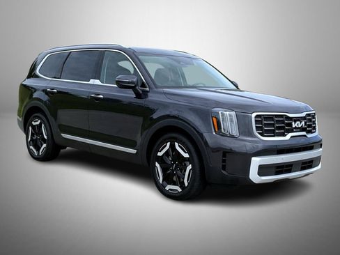 Used 2025 Kia Telluride S AWD/4WD image 3