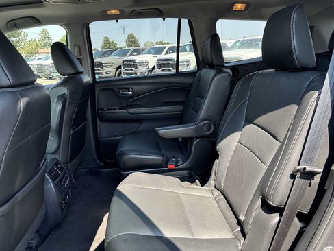 Used 2021 Honda Pilot Elite image 24