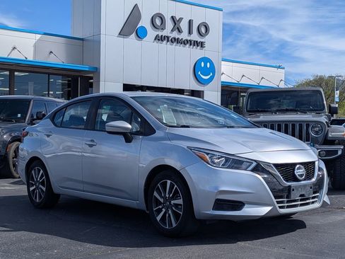 Used 2021 Nissan Versa SV FWD image 1