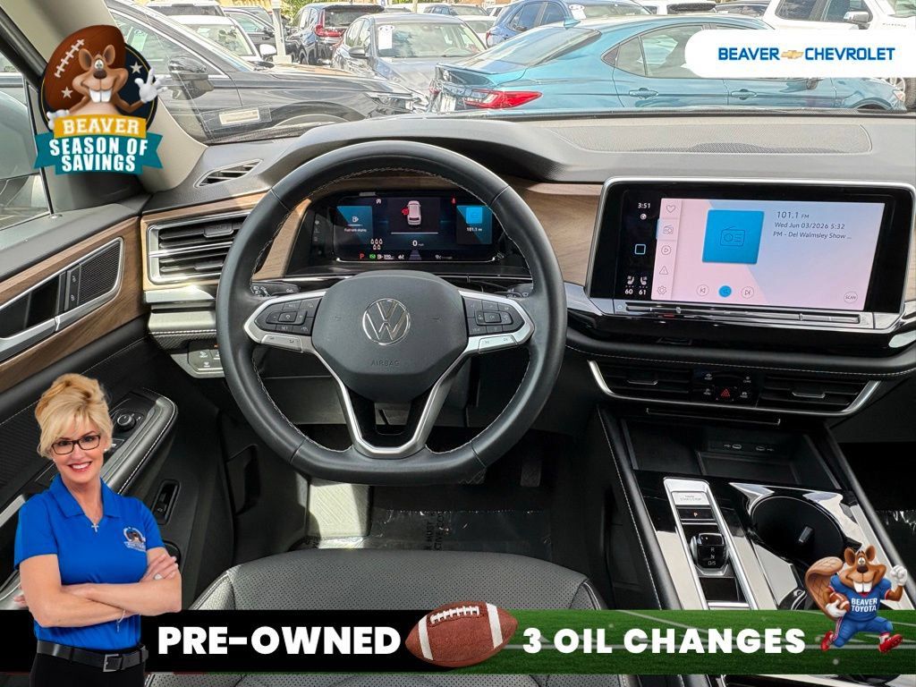 Used 2024 Volkswagen Atlas SE AWD/4WD image 16