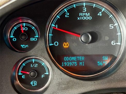 Used 2011 GMC Sierra 2500 SLT w/ SLT Convenience Package image 13