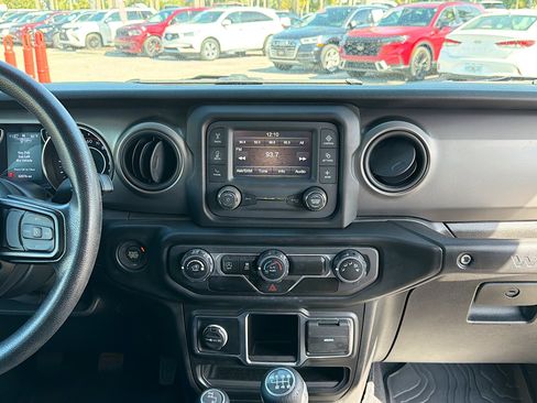 Certified 2021 Jeep Wrangler Sport image 19