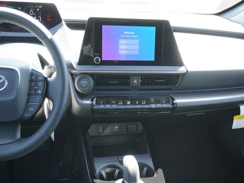 New 2027 Toyota Prius XLE FWD image 15