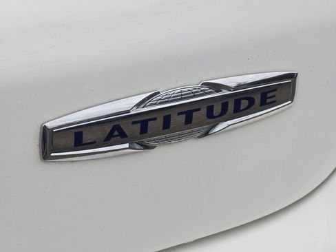 Used 2020 Jeep Compass Latitude image 16