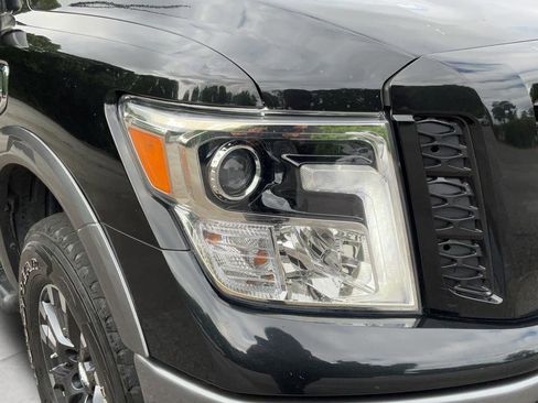 Used 2017 Nissan Titan PRO-4X AWD/4WD image 29