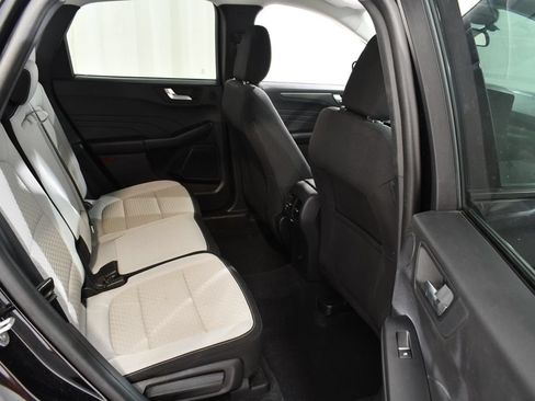 Used 2023 Ford Escape Active w/ Tech Pack #2 AWD/4WD image 19