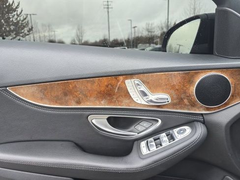 Used 2015 Mercedes-Benz C 300 4MATIC Sedan image 16