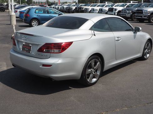 Used 2010 Lexus IS 250C RWD image 7