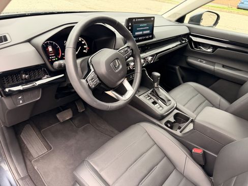 Used 2024 Honda CR-V EX-L image 3