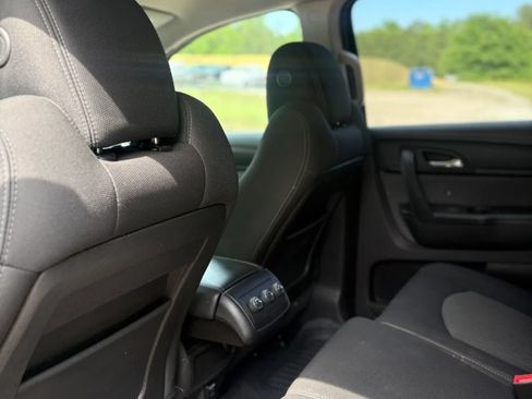 Used 2014 Chevrolet Traverse LT w/ All-Star Edition FWD image 35