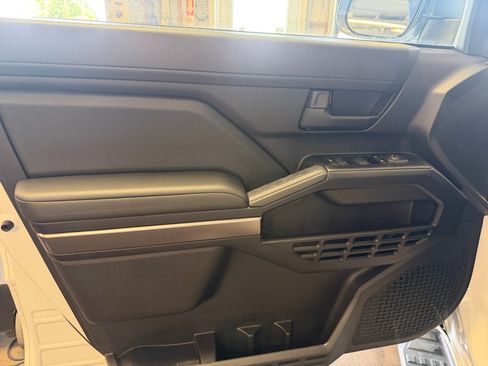 Certified 2026 Toyota 4Runner SR5 AWD/4WD image 36