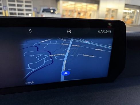 Used 2025 Ford Expedition Active image 9