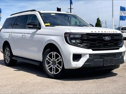 Used 2025 Ford Expedition Active