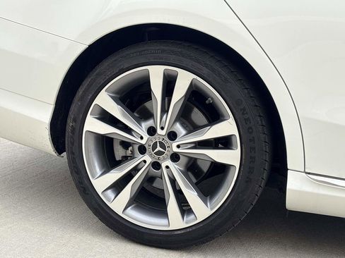 Used 2018 Mercedes-Benz C 300 Sedan w/ Multimedia Package image 9