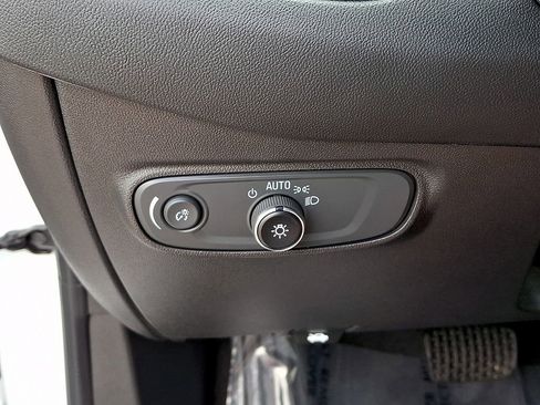 Certified 2023 Chevrolet Equinox LT FWD image 22