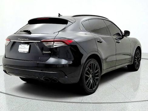 Used 2022 Maserati Levante GT AWD/4WD image 5