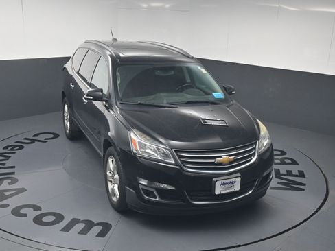 Used 2017 Chevrolet Traverse LT w/ Style and Technology Package AWD/4WD image 22