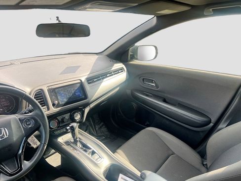 Used 2021 Honda HR-V Sport image 21