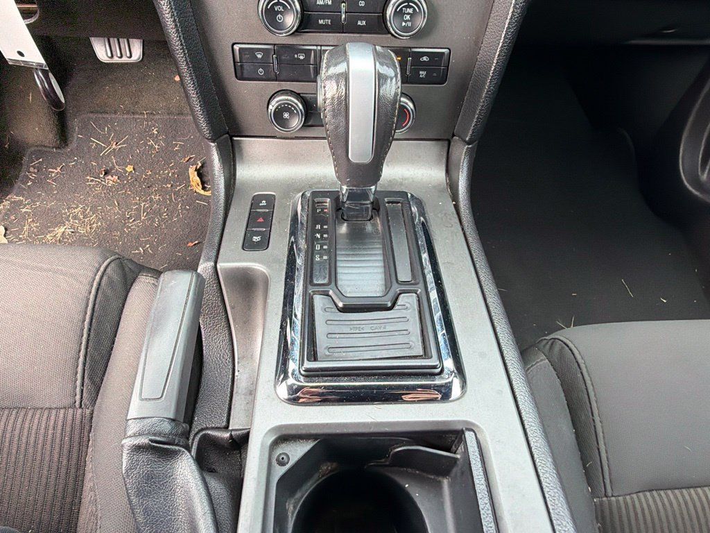 Used 2014 Ford Mustang Convertible RWD image 19