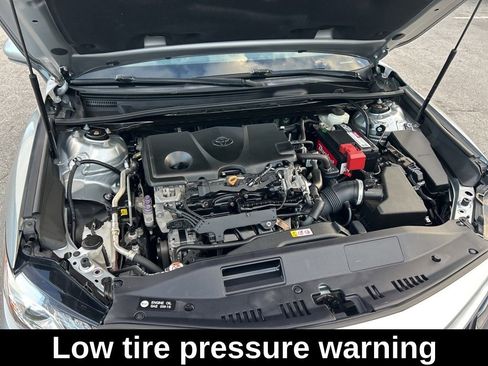 Used 2020 Toyota Camry XSE image 18