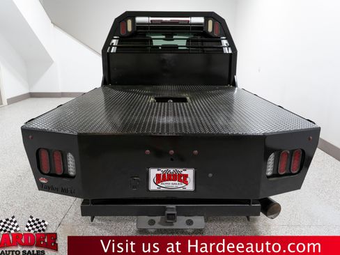 Used 2024 Chevrolet Silverado 2500 LT w/ Convenience Package image 4