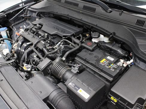 Used 2022 Hyundai Kona SE FWD image 12
