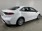 Used 2022 Toyota Corolla LE image 3