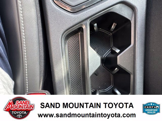 Used 2024 Volkswagen Tiguan SE R-Line FWD image 17