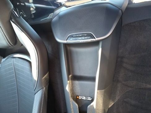 Used 2025 Chevrolet Corvette Stingray w/ Z51 Performance Package image 27