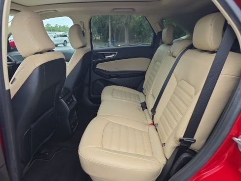 Certified 2022 Ford Edge SEL w/ Convenience Package AWD/4WD image 17