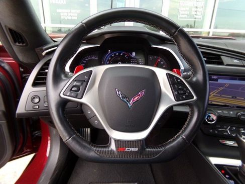 Used 2016 Chevrolet Corvette Z06 w/ 3LZ Preferred Equipment Group RWD image 18
