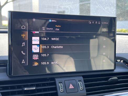 Certified 2024 Audi Q5 2.0T Premium w/ Summer of Audi Package image 24