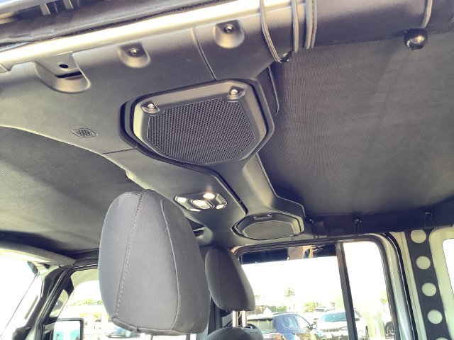 Used 2021 Jeep Wrangler Unlimited Rubicon AWD/4WD image 28