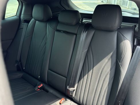 Used 2024 Maserati Grecale GT image 17