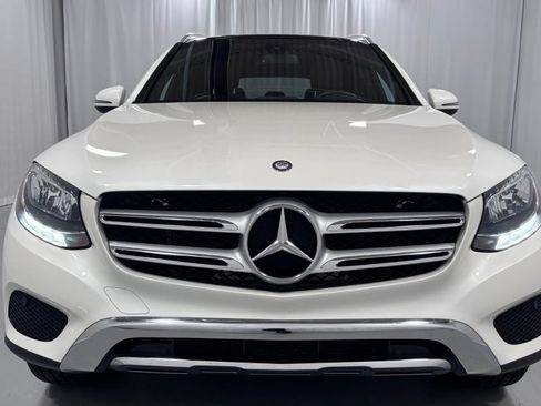 Used 2017 Mercedes-Benz GLC 300 4MATIC image 3