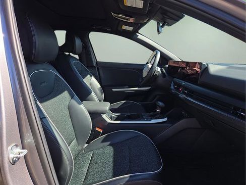 Used 2025 Kia K4 GT-Line w/ GT-Line Sunroof Package image 12