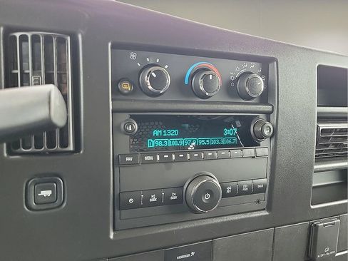 Used 2024 GMC Savana 2500 Work Van w/ Driver Convenience Package image 17