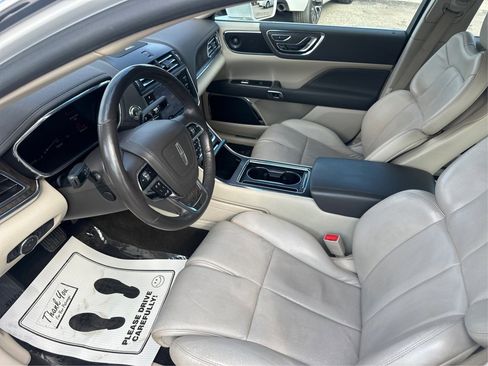 Used 2020 Lincoln Continental Reserve image 12
