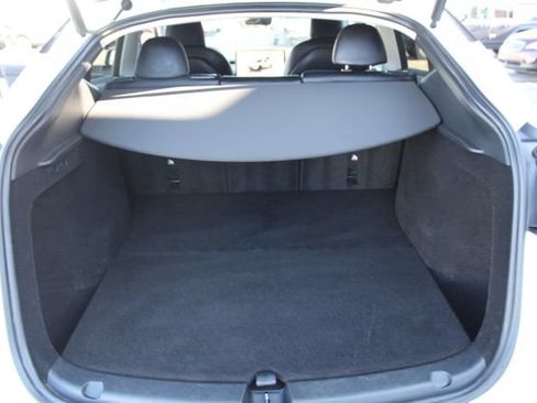 Used 2023 Tesla Model Y Long Range AWD/4WD image 43