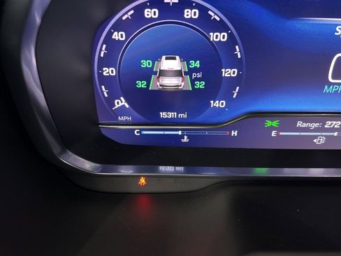 Used 2024 Chevrolet Tahoe High Country image 11