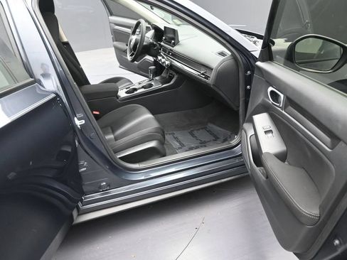 Used 2023 Honda Civic LX image 13