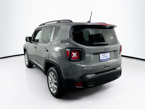 Used 2022 Jeep Renegade Latitude w/ Convenience Group AWD/4WD image 7