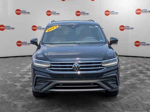 Used 2023 Volkswagen Tiguan SE w/ Panoramic Sunroof Package AWD/4WD image 2