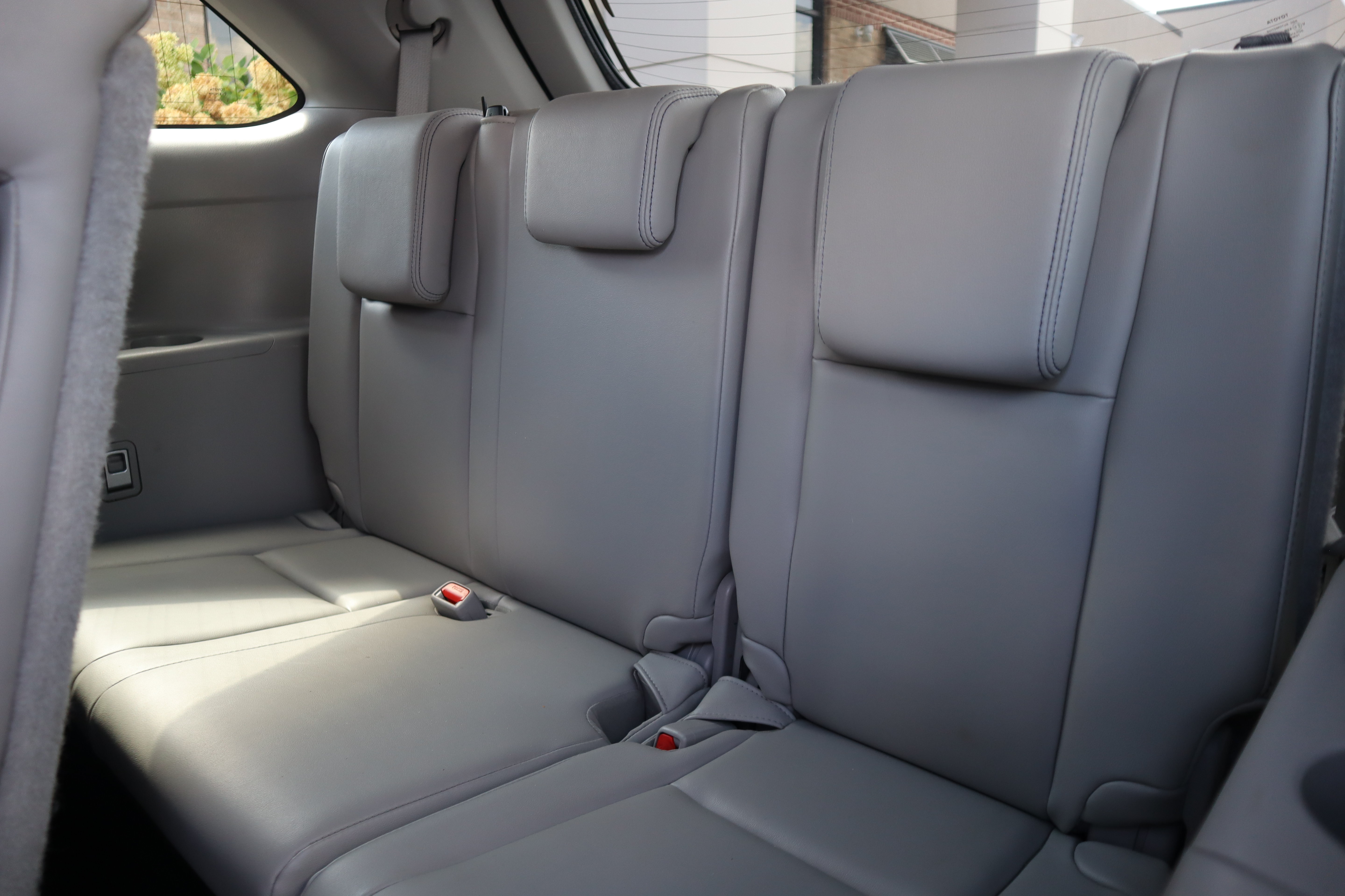 Used 2015 Toyota Highlander XLE FWD image 29