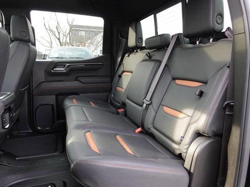 Used 2024 GMC Sierra 1500 AT4 w/ AT4 Premium Package image 22