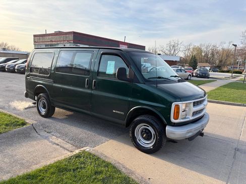 Used 2002 Chevrolet Express 2500 w/ Convenience Pkg 1 image 11