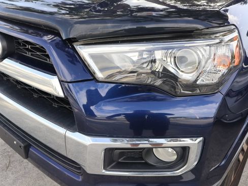 Used 2017 Toyota 4Runner Limited AWD/4WD image 3