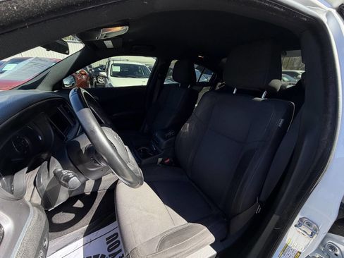 Used 2019 Dodge Charger SXT w/ Blacktop Package image 23