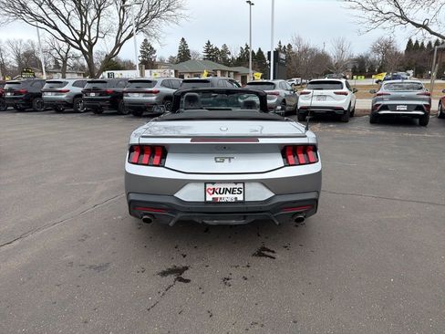 Used 2025 Ford Mustang GT Premium RWD image 4