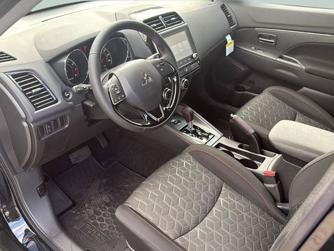 New 2026 Mitsubishi Outlander Sport LE AWD/4WD image 18